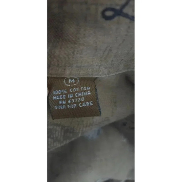 Magellan Sportswear Fishing Theme Button Up camp Shirt Bass Fish Outdoors size M - Picture 5 of 7